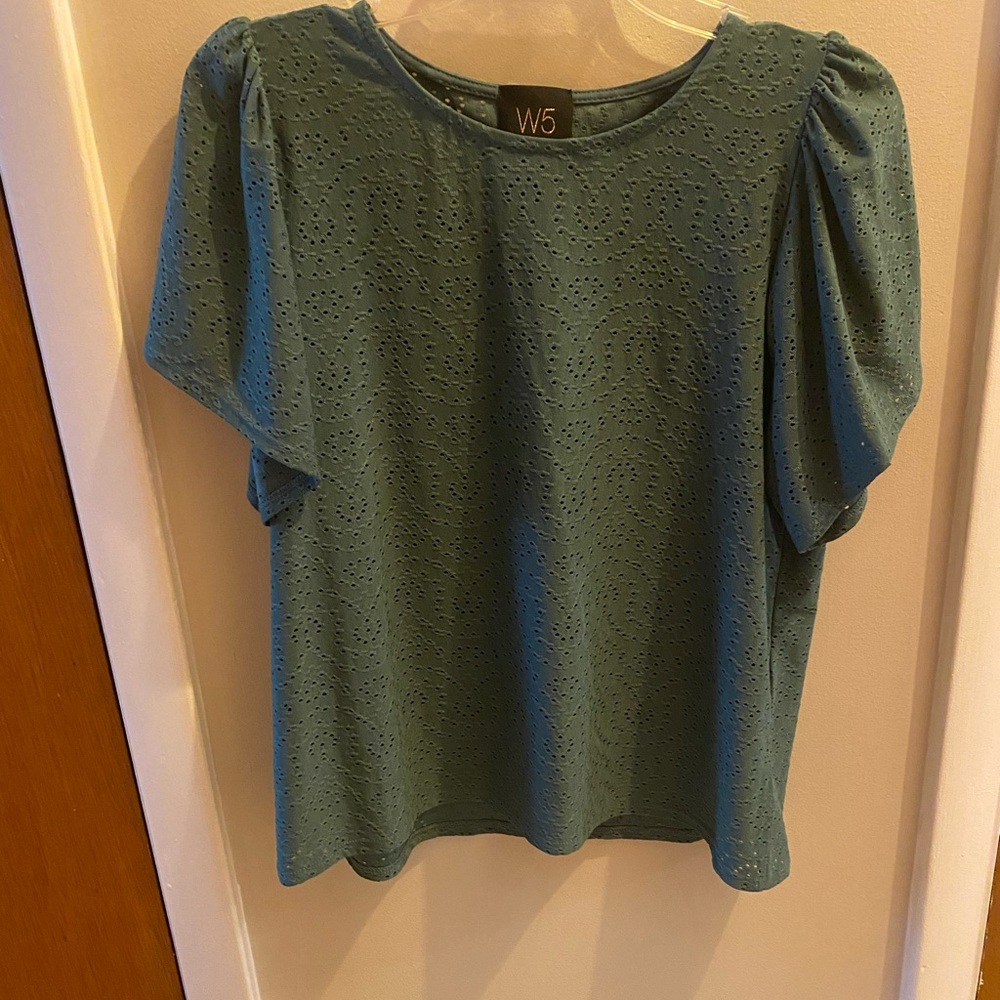 W5 Concepts Green Eyelet Short Sleeve Top Size Medium